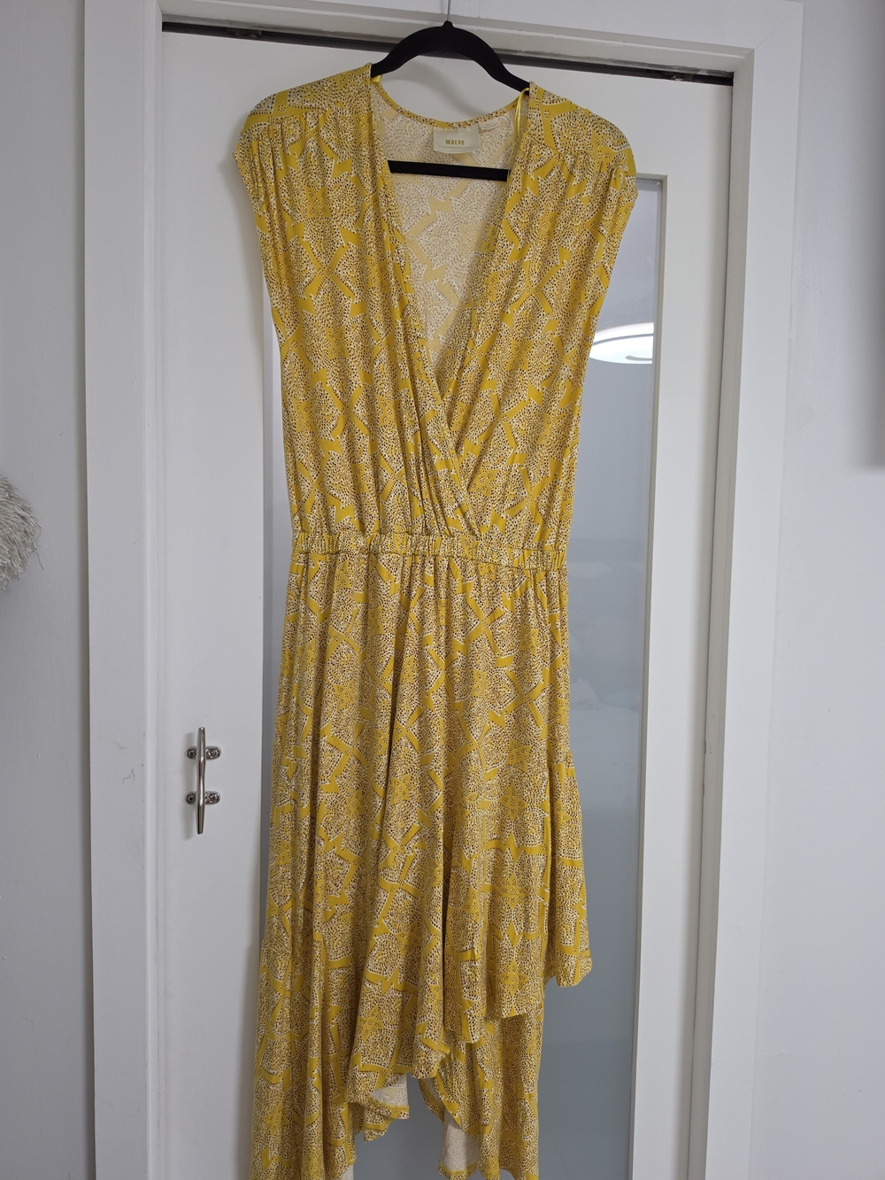 Anthropologie Yellow Printed Asymmetrical Maxi Dress - Picture 5 of 14